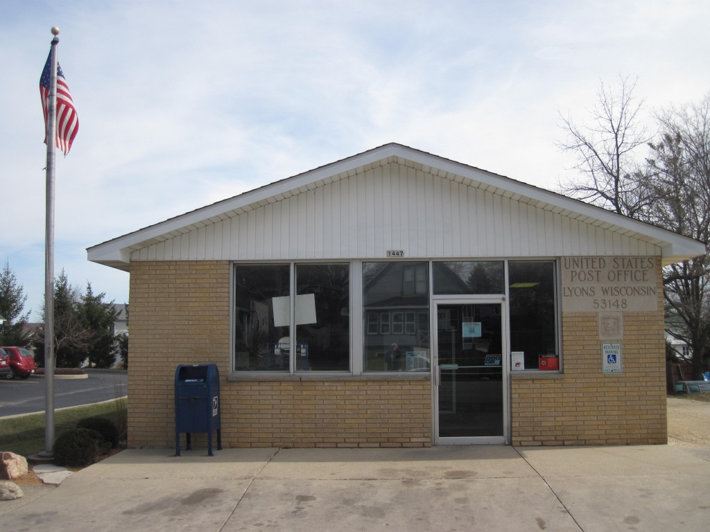 Lyons WI Post Office 53148 — Post Office Fans