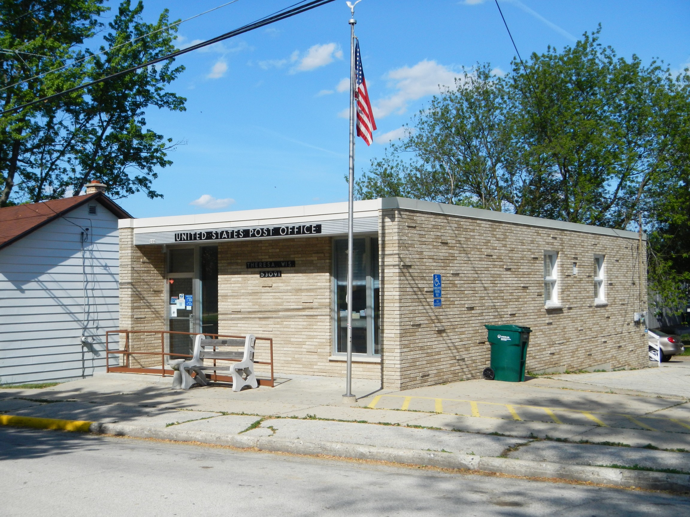 Theresa WI Post Office 53091 — Post Office Fans