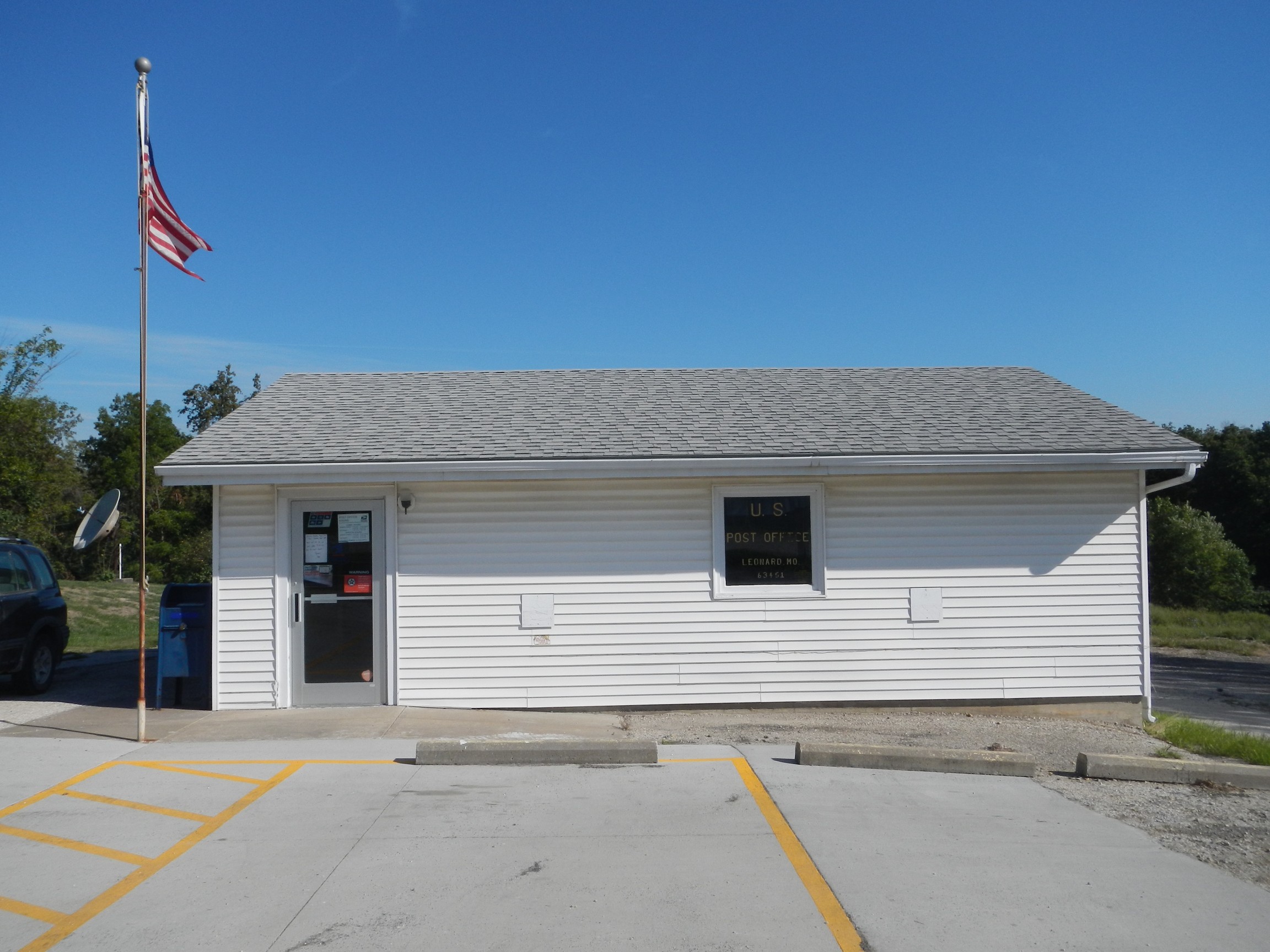 Leonard Missouri Post Office — Post Office Fans