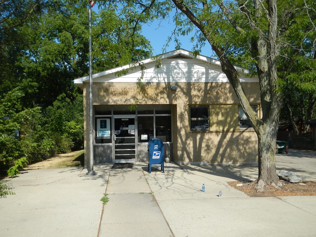 Bristol Wisconsin Post Office — Post Office Fans