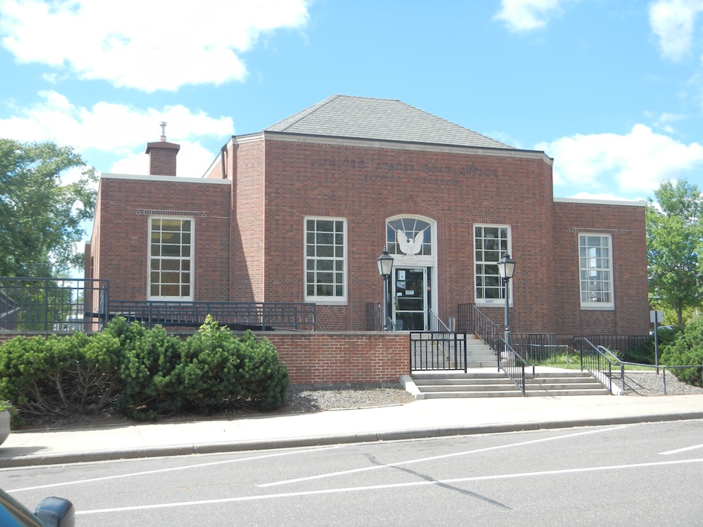 Hayward Wisconsin Post Office — Post Office Fans