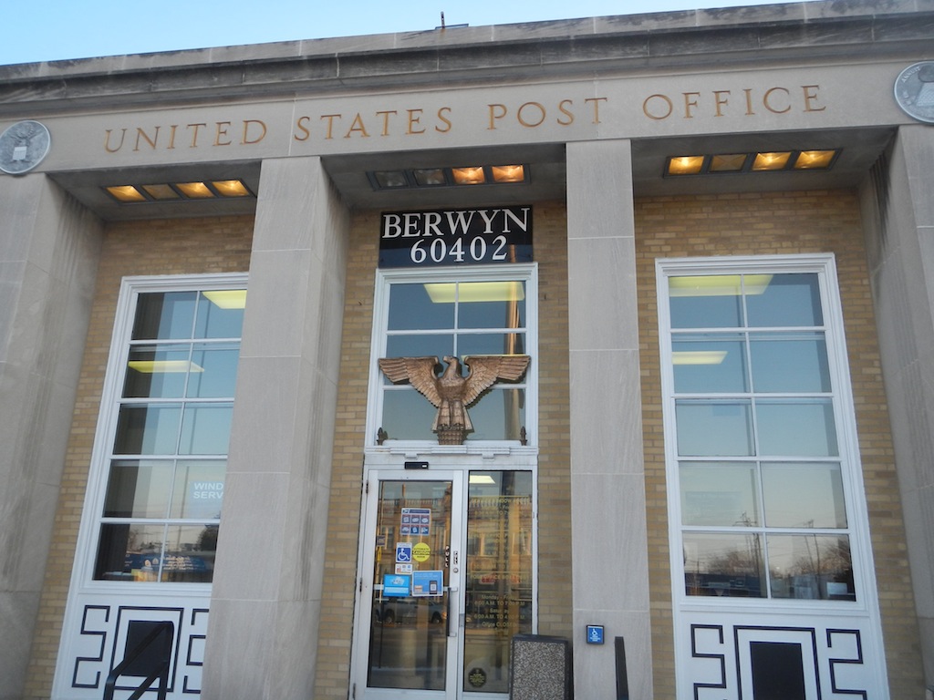 Berwyn Illinois Post Office 60402 — Post Office Fans