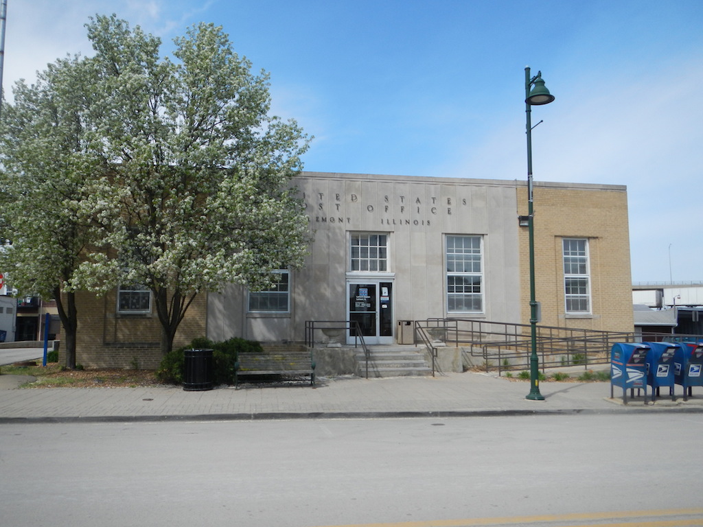 Lemont Illinois Post Office — Post Office Fans