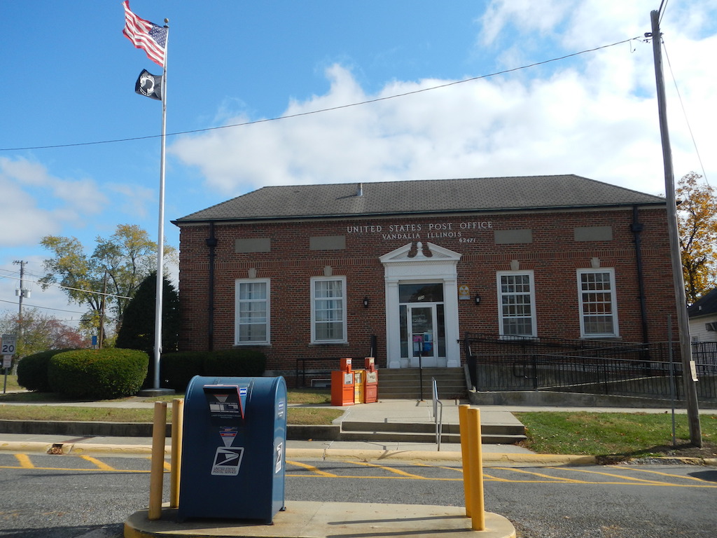 Vandalia Illinois Post Office — Post Office Fans