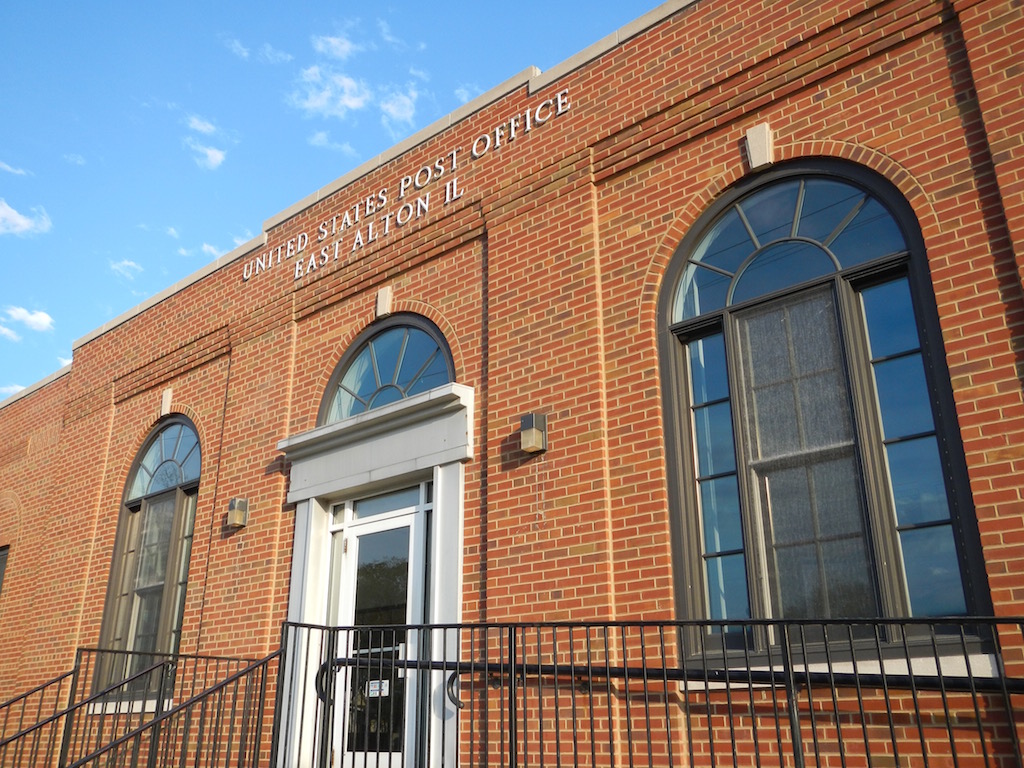 East Alton Illinois Post Office 62024 — Post Office Fans