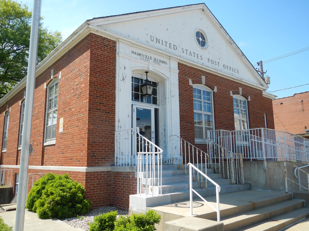 Nashville Illinois Post Office 62263 — Post Office Fans