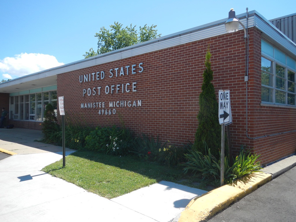 Manistee Michigan Post Office — Post Office Fans