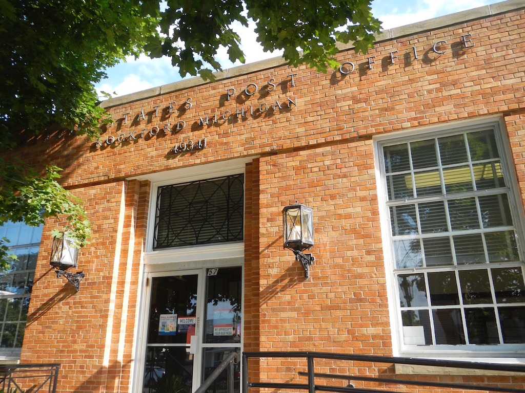 Rockford Michigan Post Office 49341 — Post Office Fans