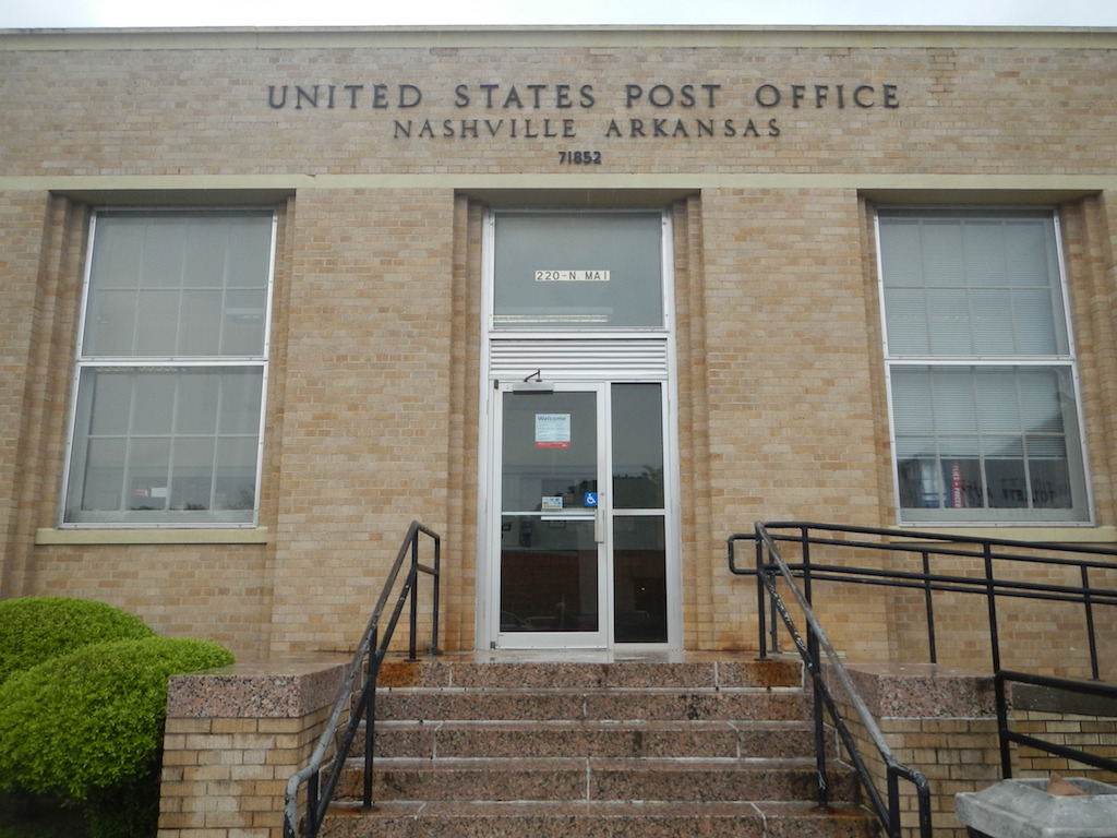 Nashville Arkansas Post Office 71852 — Post Office Fans